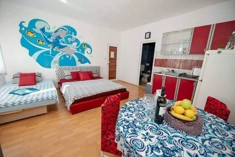 Apartment Anamarija Sukošan
