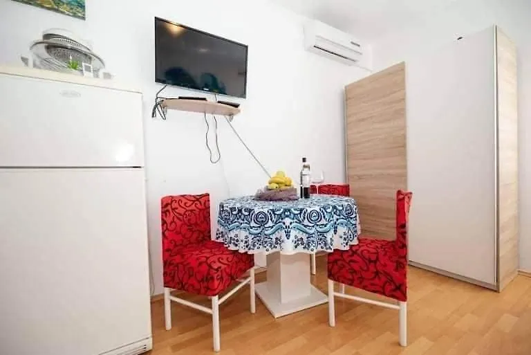 Apartment Anamarija Sukošan