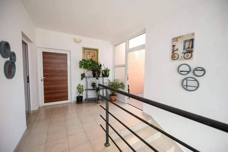 Apartment Anamarija Sukošan
