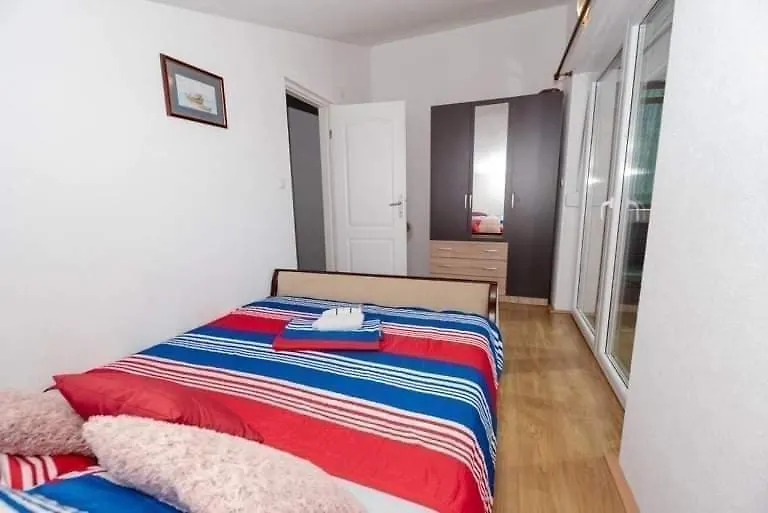 Apartment Anamarija Sukošan